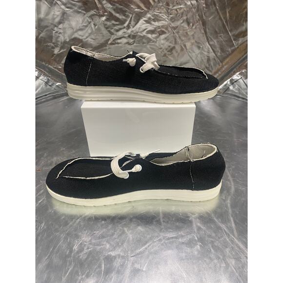 Women's Slip On sneakers Black Boardwalk Shoe Women's size 9 - Picture 3 of 4